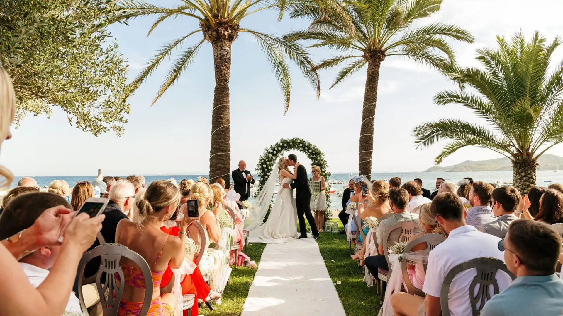 Wedding reception with Ian Preston Entertainment in Spain