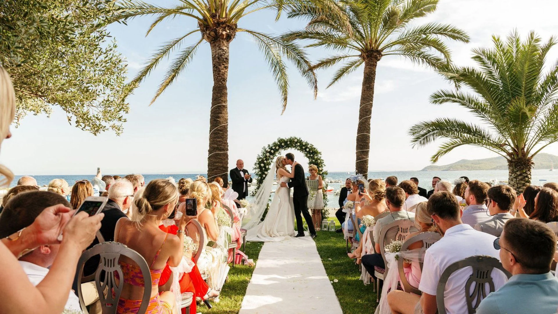 Ian Preston performing at a wedding in Marbella